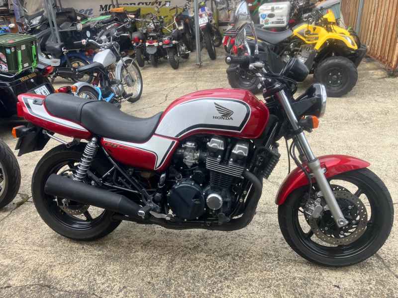 Honda CB750 2024