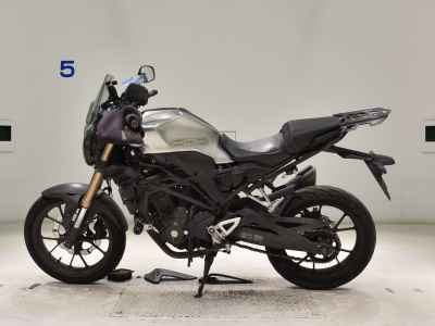 Honda CB250R 2019