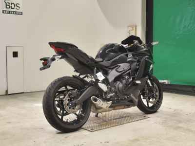 Kawasaki Ninja ZX-25R 2022
