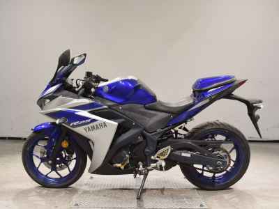 Yamaha YZF-R25 2015