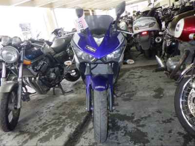 Yamaha YZF-R25 2015