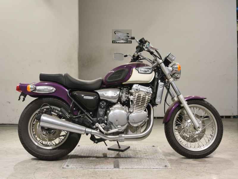 Triumph Adventurer 2005