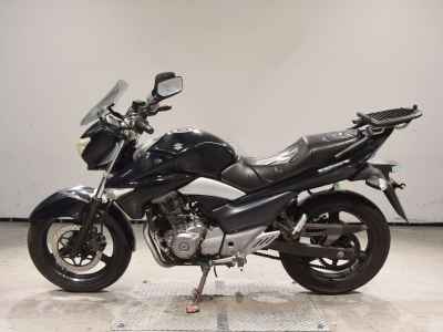 Suzuki GSR250