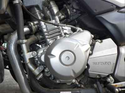 Suzuki GSR250