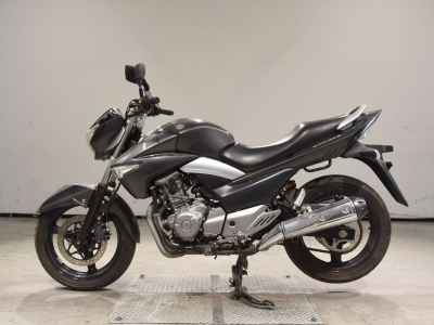 Suzuki GSR250