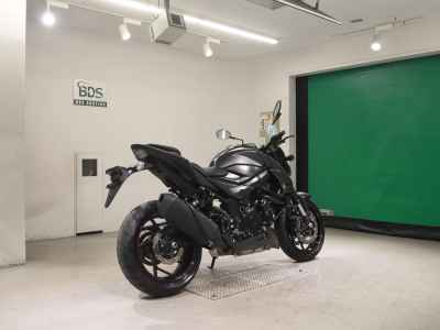 Suzuki GSX-S750 2017