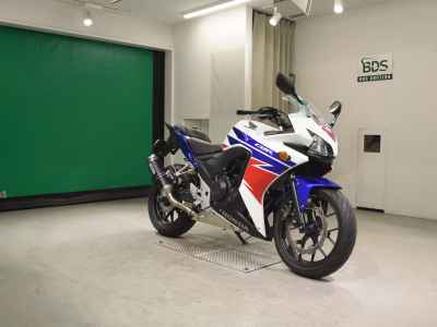 Honda CBR400R 2014