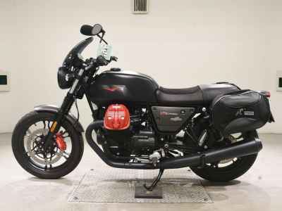 Moto Guzzi V7 III Carbon 2019