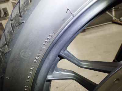 Moto Guzzi V7 III Carbon 2019
