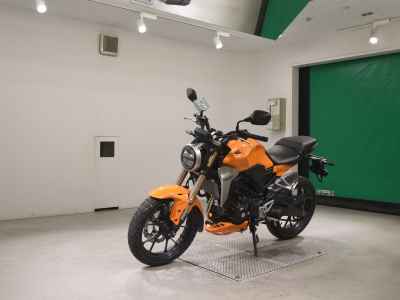 Honda CB250R 2019