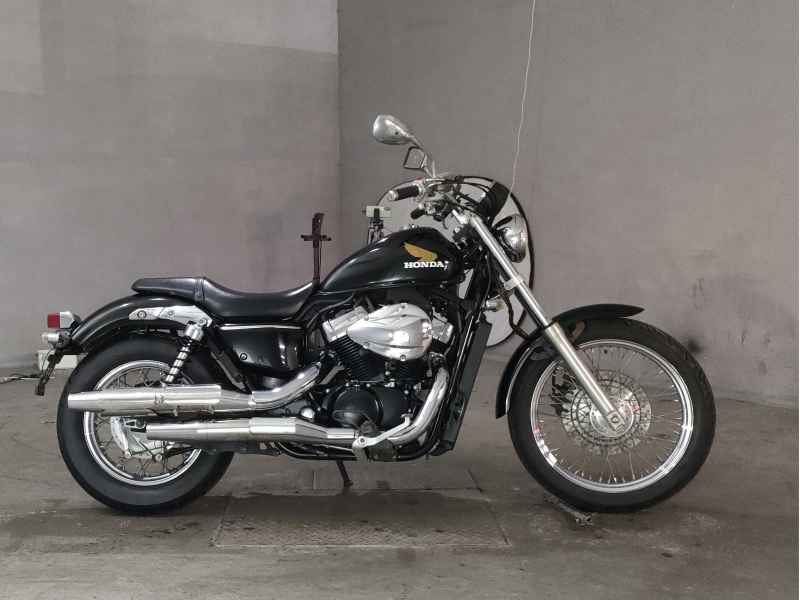 Honda VT400S 2011