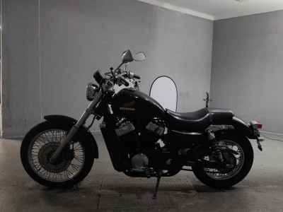 Honda VT400S 2011