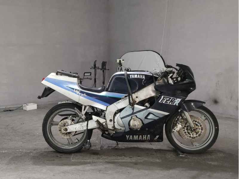 Yamaha FZR250R