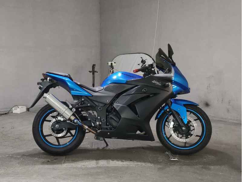 Kawasaki Ninja 250R 2012