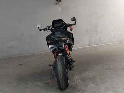 KTM 1290 Super Duke GT 2020