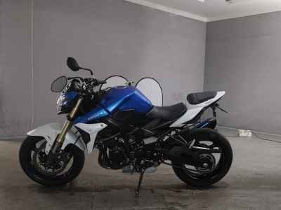 Suzuki GSR750 2014