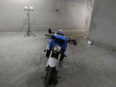 Suzuki GSR750 2014