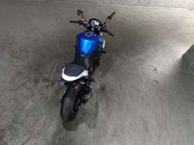 Suzuki GSR750 2014