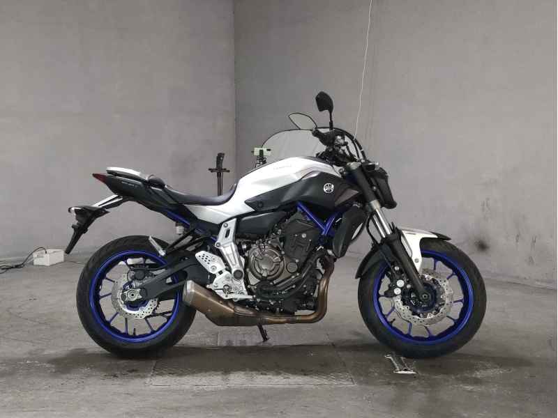 Yamaha MT-07 2015
