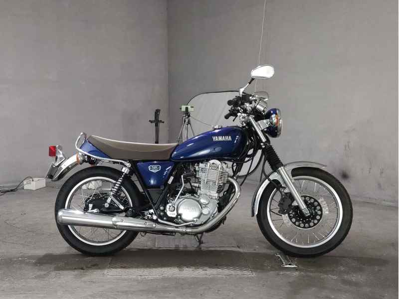 Yamaha SR400 2022