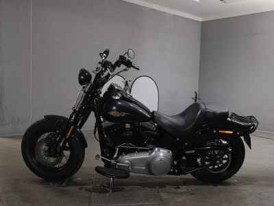 Harley-Davidson FLSTSB1580 2011