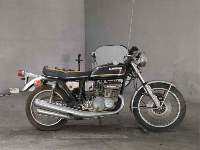 Suzuki GT550