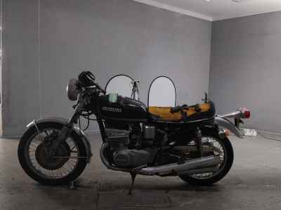 Suzuki GT550