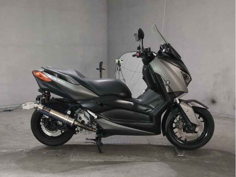 Yamaha XMAX 250