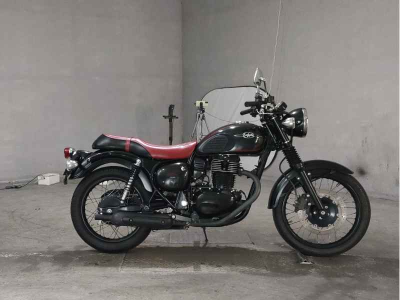 Kawasaki Estrella