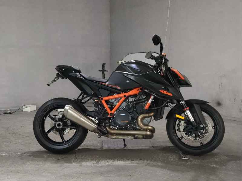 KTM 1290 Super Duke R 2021