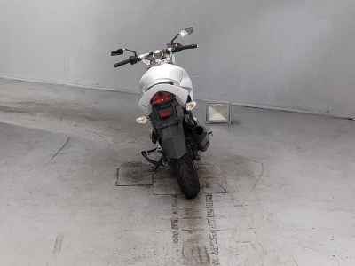 Suzuki GSR250