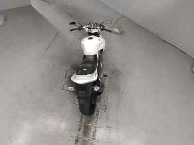Suzuki GSR250