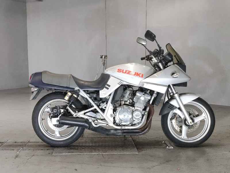 Suzuki GSX250S Katana