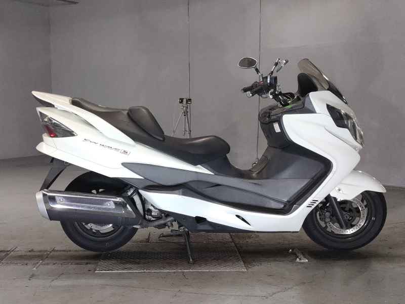 Suzuki Skywave 250S