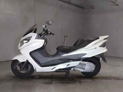 Suzuki Skywave 250S
