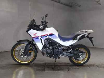Honda Transalp 750 2023