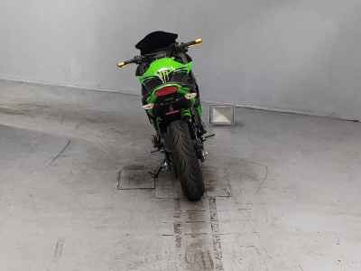 Kawasaki Ninja 400R 2012