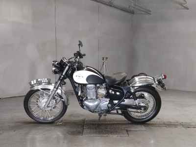 Kawasaki Estrella