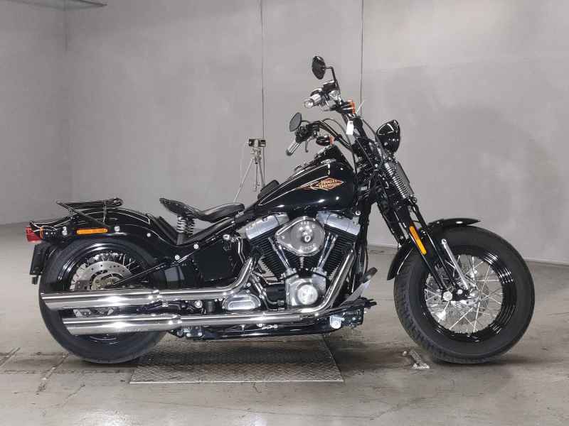 Harley-Davidson FLSTSB1580 2011