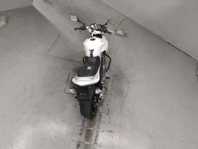 Suzuki GSR250