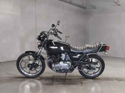 Kawasaki Z400J 2022