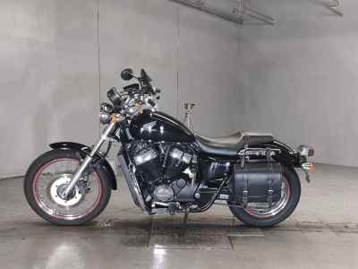 Honda VT400S 2012