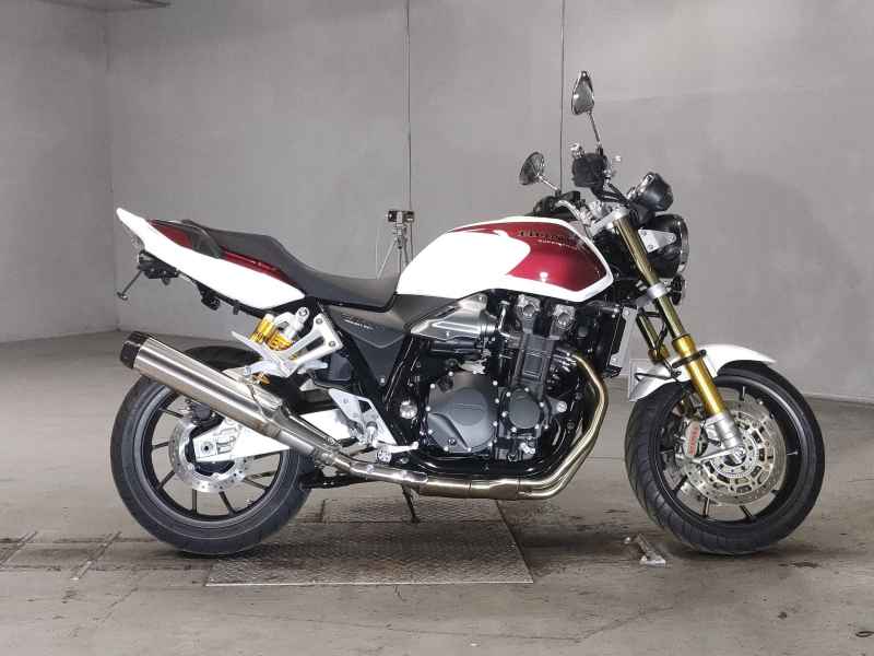 Honda CB1300SF 2025