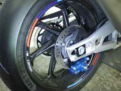 BMW M1000RR 2025