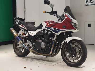 Honda CB1300 Super Boldor 2016