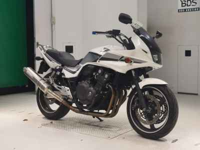 Honda CB400SFV Boldor 2010