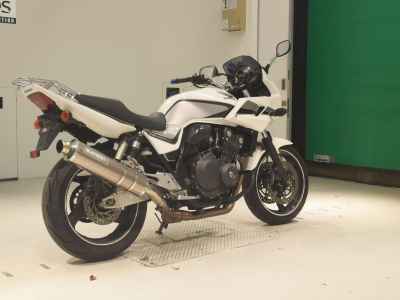 Honda CB400SFV Boldor 2010