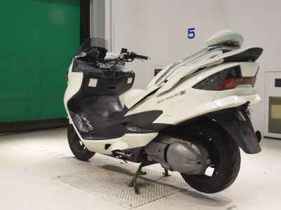 Suzuki Skywave 250S