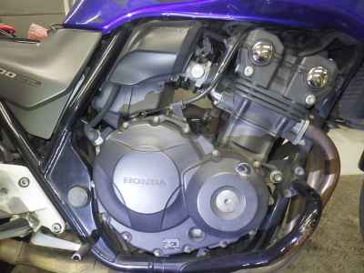 Honda CB400SFV Boldor 2015