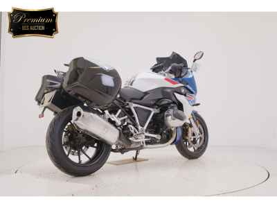 BMW R1250RS 2024